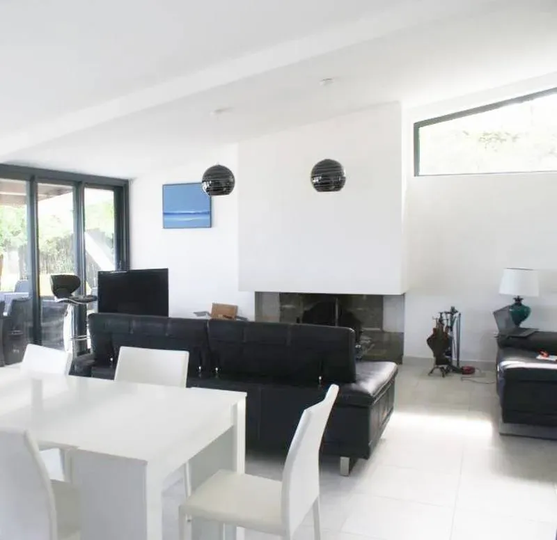 Aménagement d’une maison secondaire à Biscarrosse